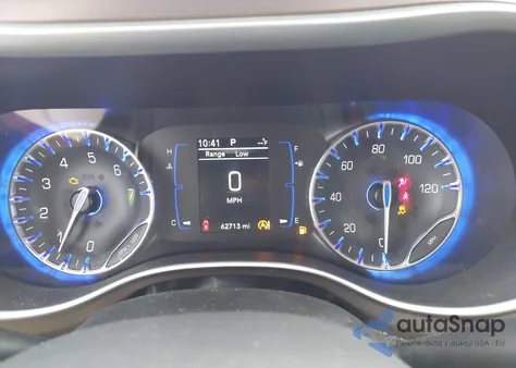 2018 Chrysler Pacifica Touring L из США, поврежденный, VIN 2C4RC1BG9JR357411